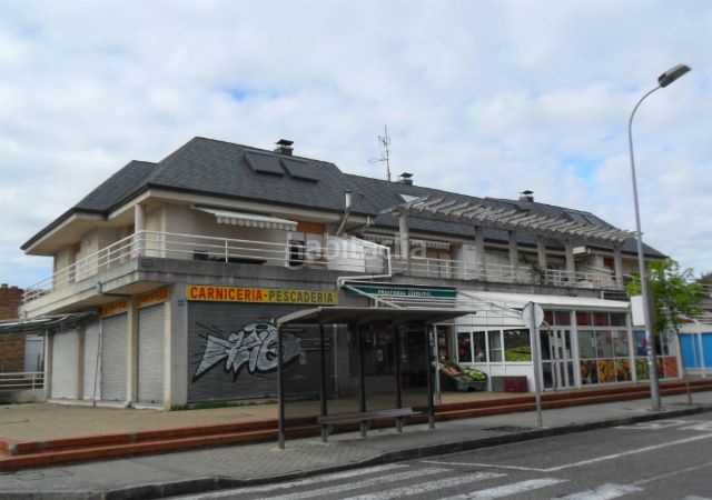 Foto 2c798d16-b13b-4f5d-a520-3df98991e0c9. Aparcament cotxe a Zona Playa Laredo