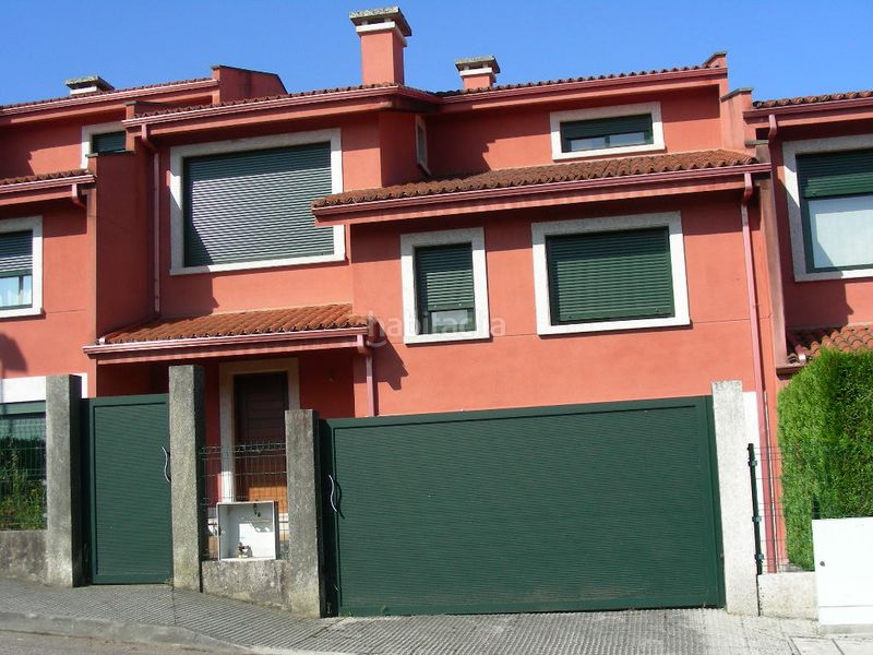 Foto 8d2c69d1-6f10-4992-b65b-976b4dc11a14. Pis a Tui