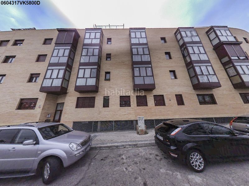 Foto edceea70-5c41-41cd-a0f5-8d916eed5b8e. Aparcament cotxe a Timón Madrid