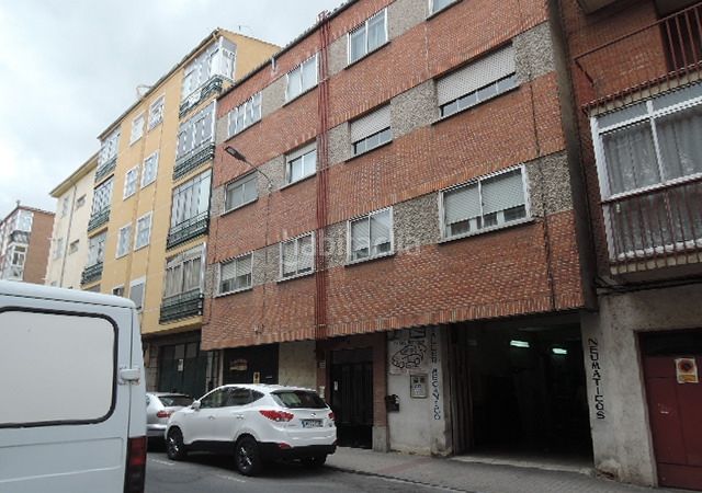 Foto ce962819-aacb-4f44-b0b0-ab7622649010. Local comercial a Sur Ávila