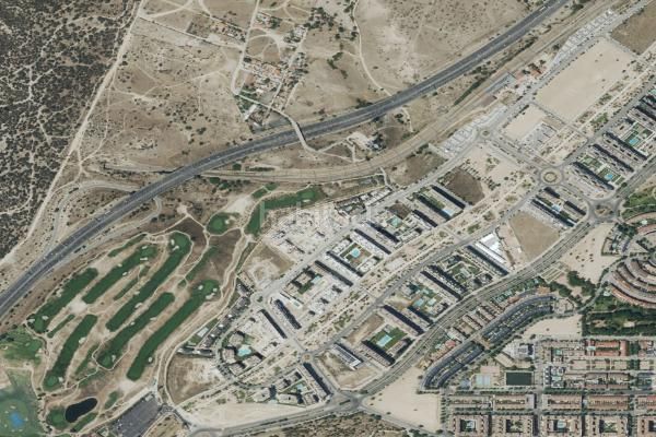 Foto ec75f33d-0eca-49e5-bb21-98d8fbdd9afb. Pis a Arroyo del Fresno Madrid