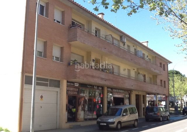 Foto 245fbed0-2199-4cab-bbc0-514d46cf6eeb. Local comercial a Jonquera (La)