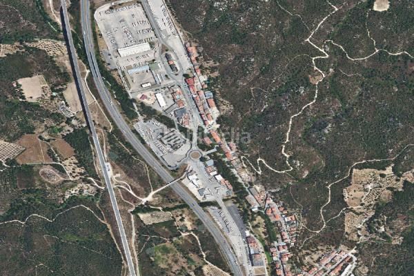 Foto fd5c7785-fefb-47e9-9fed-cbdd9e3ad1fe. Local comercial a Jonquera (La)