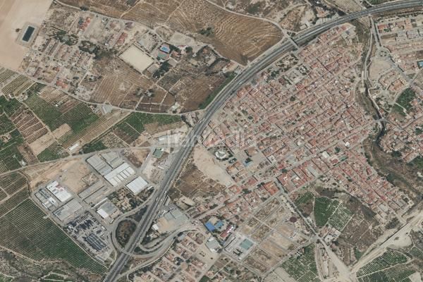 Foto 74503843-d7a8-4930-9ab3-0dbfca48c542. Pis a Librilla