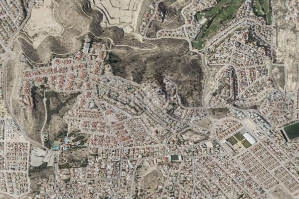 Foto 28c3d28d-d12b-49a3-b0e3-d39b50b737b1. Pis a Rojales