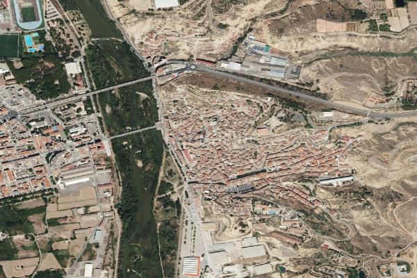 Foto f8911368-fd5a-4fcb-a072-612614ad8435. Pis a Fraga