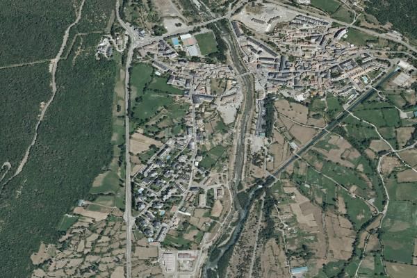 Foto 9a7d3d8c-6511-46c9-8d1d-9f2f395a636b. Pis a Biescas