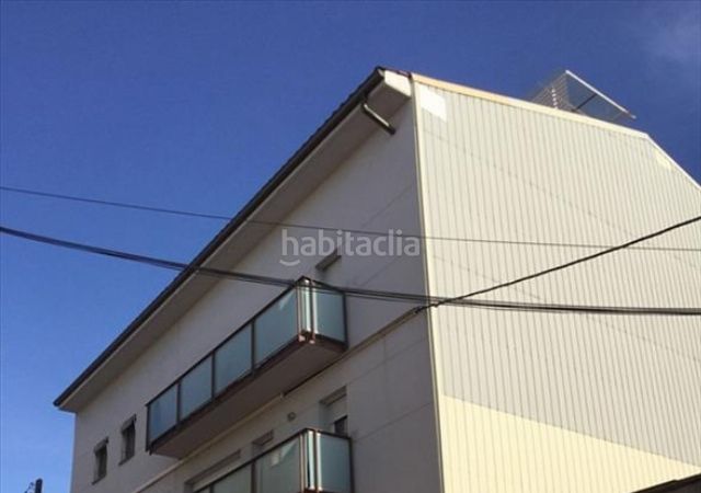 Foto 134f00bf-44a5-4c78-b205-2c8e54ce56fe. Aparcament cotxe a Casc Antic Ripollet