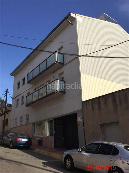 Foto efdf5f05-8f51-4dfd-9e09-6724b7005473. Aparcament cotxe a Casc Antic Ripollet