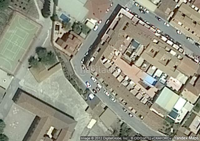 Foto 109ab030-2cd6-4d6a-a052-d56891abc4e9. Aparcament cotxe a Atarfe