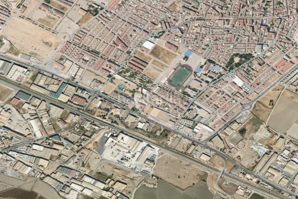 Foto 94affe10-da28-4733-8bd5-721f8392d8e6. Aparcament cotxe a Atarfe