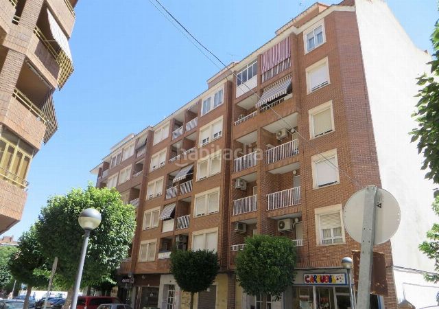 Foto ba9e0ba3-a085-4803-95bf-33a1de3cfce5. Pis a Almansa