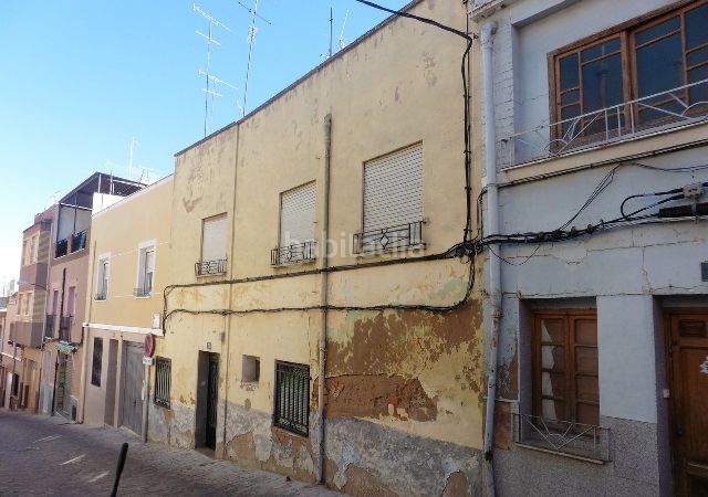 Foto 8a897fcf-5bdf-4514-ace7-cfa9558b3292. Pis a Yecla