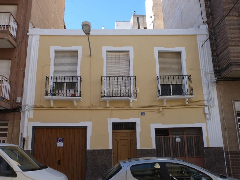 Foto a251d11c-b9e5-4c35-ad53-02aef6ccffc7. Casa a Yecla