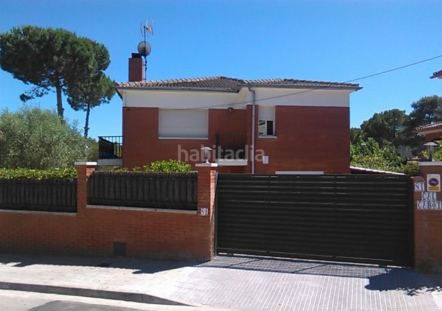 Foto 441984bf-4c84-4d37-999d-eb9e9c1ef192. Pis a Begues