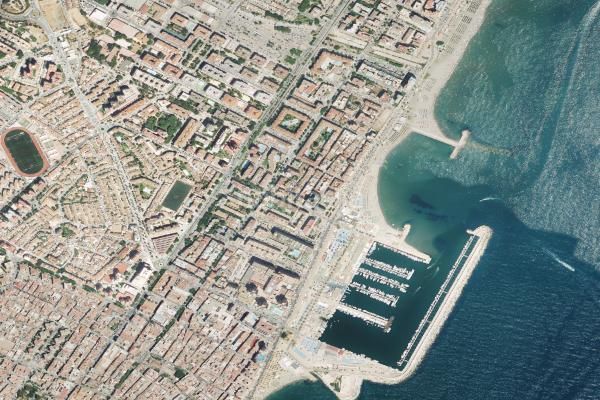 Foto c46e8815-cbd0-4a58-baf0-62e2c2fab0bb. Pis a Puerto Deportivo Fuengirola