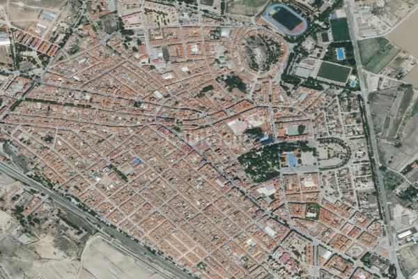 Foto a3698171-fe8e-4f82-b1eb-ba780bbd402c. Pis a Almansa