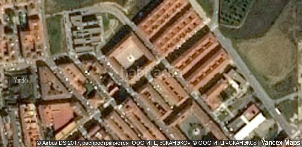 Foto 2e88b0b1-7d44-47f9-8262-52340b6060ba. Aparcament cotxe a Coria