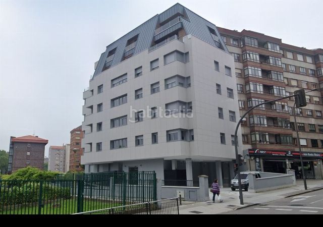 Foto 5408f7bd-2d1d-4892-816d-3a861fc37125. Aparcament cotxe a La Magdalena Avilés