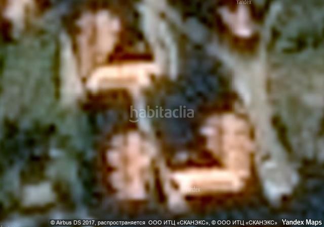 Foto ec88b640-80bd-40d4-8a9f-85f6dc1b7978. Aparcament cotxe a Pedroso Noja