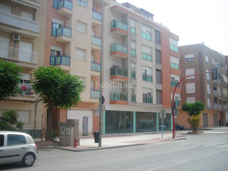Foto d0dc7daa-ceca-41f0-bd68-6c222523fb16. Aparcament cotxe a Los Ángeles - Apolonia Lorca