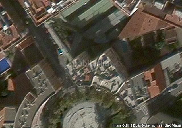 Foto b9f6c29c-4d46-44e5-bf7e-7fb83705b295. Aparcament cotxe a Ponent Reus