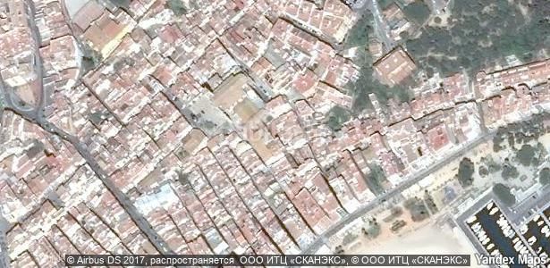 Foto f15cc3d4-cb31-4242-8d05-6f14d59a5f24. Aparcament cotxe a Centre Blanes