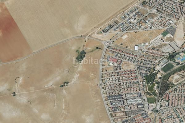 Foto eeb00b18-653e-44cb-8522-3f0b40f9d81a. Masia a Meco pueblo Meco