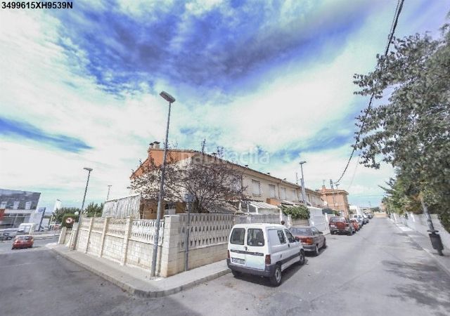 Foto aef29e7b-97b7-464c-8664-89d1bb513fd1. Pis a Petrer
