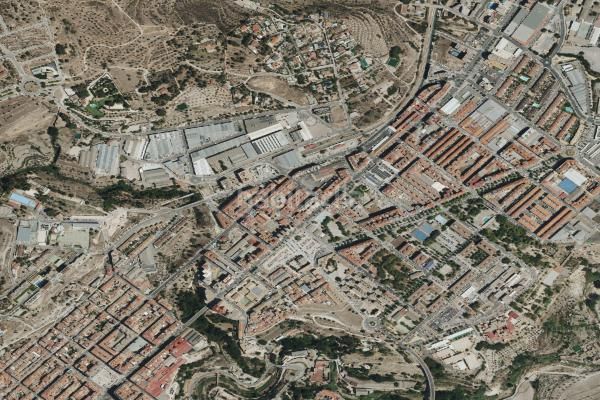 Foto 44d11e0c-ca92-4ee9-b623-8f991916a938. Pis a Zona Nord Alcoi