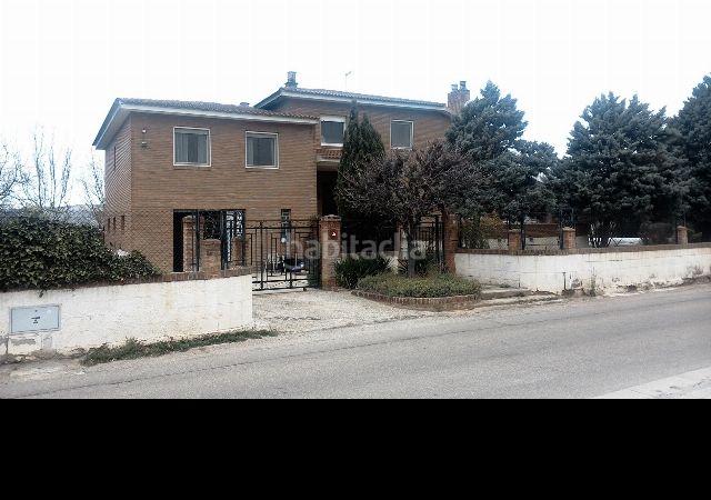 Foto c2354d06-2710-4467-b676-2082b1ac4cb5. Pis a Utebo