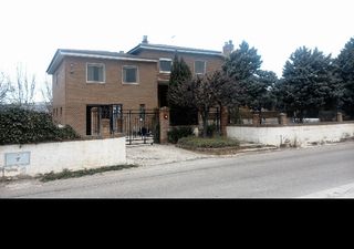 Masia a Fuentes de Jiloca. Gran oportunidad de inversión en subastas de activos!finca rústi