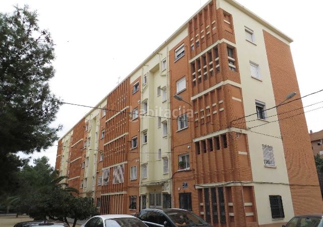Foto d5a6d0a9-9c4f-45e9-b6b5-83f960caa2f4. Pis a La Fontsanta Valencia