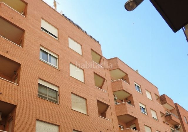 Foto ac9ed246-b869-4490-a1e9-53839cc9d90e. Pis a Almussafes