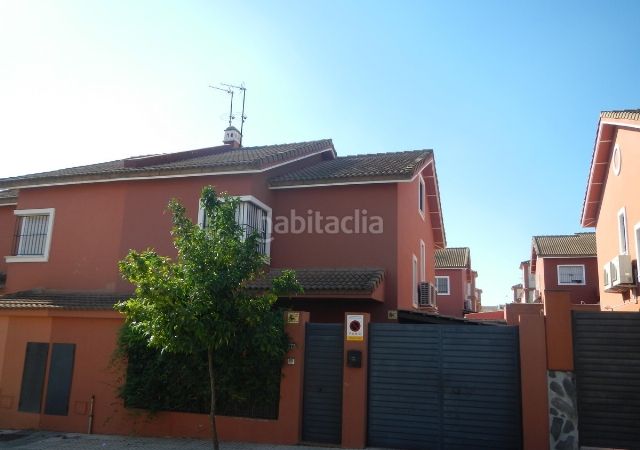 Foto ba12a847-188d-43a3-af76-b37fb316e9ff. Pis a Centro Bormujos