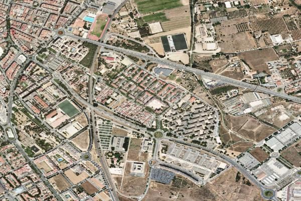 Foto 1f5b4e8b-4437-49fd-9f1f-f773b051e4fc. Local comercial a Llevant Reus