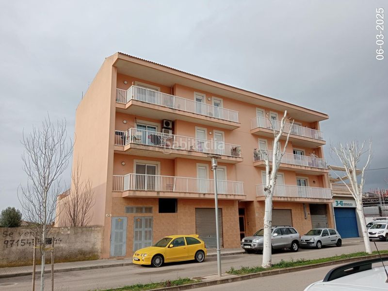 Foto ca2c92e5-d459-431f-88a5-ed27861d31f1. Aparcament cotxe a Sa Pobla