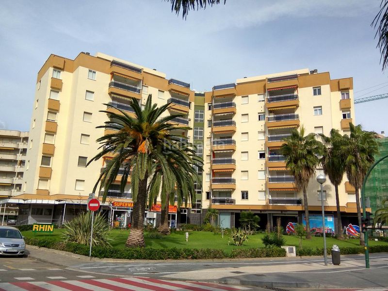 Foto f48f6bda-9cdd-4634-ace0-e9c8da410324. Aparcament cotxe a Plaça Europa - Port Aventura Salou