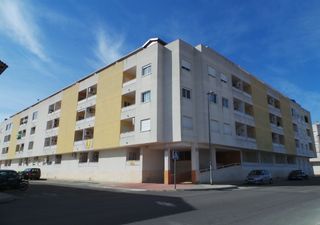 Autoparkplatz in Almoradí. Gran oportunidad de inversión en subastas de activos!garaje en v