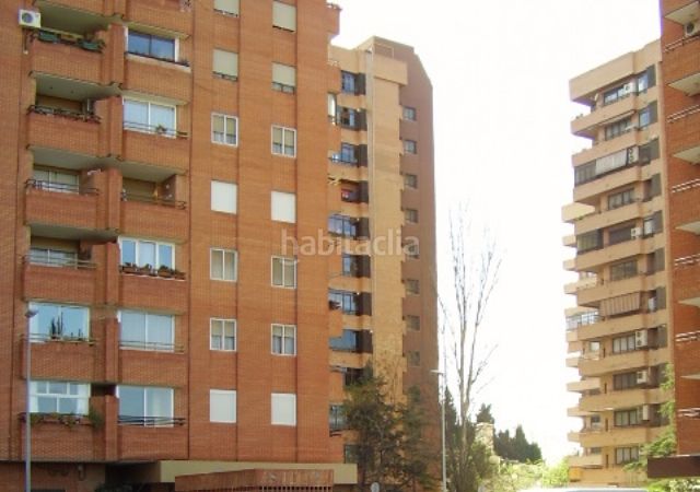 Foto 87324fa1-f26f-4f89-aedf-7eafb057c3c4. Aparcament cotxe a Terramelar Paterna