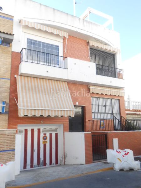 Foto 34c1e459-fc70-4f12-84e3-7c288ccd9ae2. Aparcament cotxe a Punta Umbría
