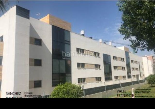 Foto e33c42f5-f1e6-4d5a-94e1-0356584683a5. Aparcament cotxe a alegría de la huerta- jardín de Málaga Málaga