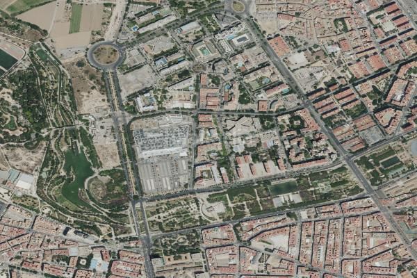 Foto baafcbdd-0c7b-4d1a-a635-ccf3fcbbc5f5. Aparcament cotxe a Nou Campanar Valencia