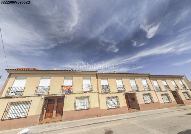 Foto cc4ebbf1-d536-4c45-967f-b10e80993f81. Aparcament cotxe a Campo de Criptana
