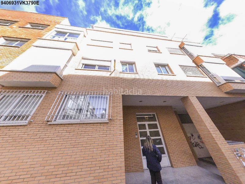 Foto addc3d84-bc2f-4169-9711-1c6b5678846d. Autoparkplatz in Recoletos Madrid
