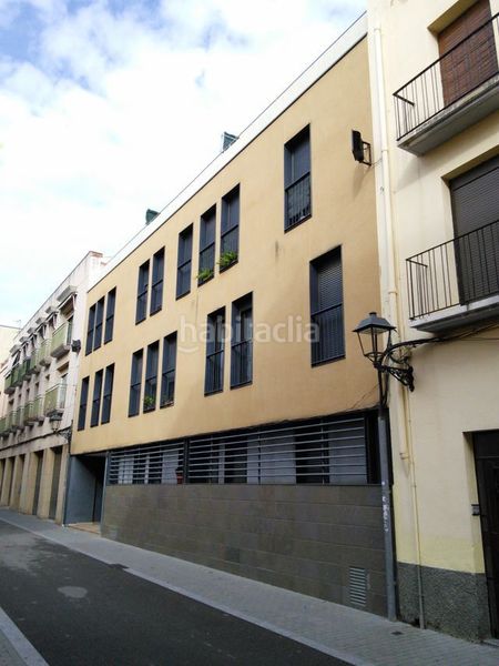 Foto ec9a2ab2-a6f3-431f-93ad-c24ae02942f2. Aparcament cotxe a Canonja (la)