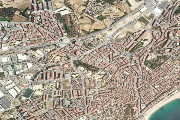 Foto b1554d29-8968-4a2d-a38a-85ed1be09b5a. Pis a Centre Blanes