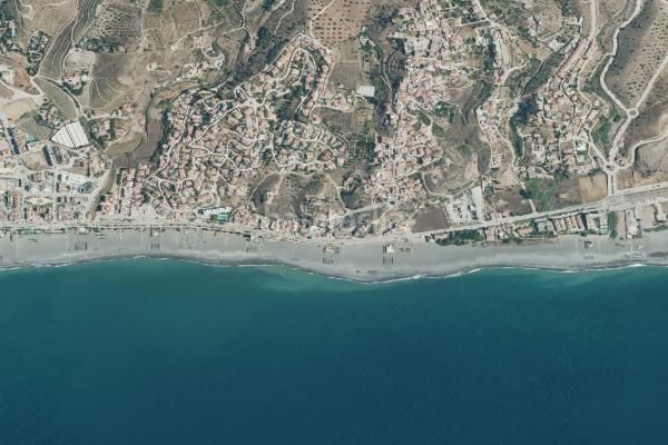 Foto e097a96d-f0f5-483a-a880-e2d2237d3499. Pis a Benajarafe