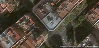 Pis a Centre