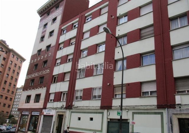 Foto 6c3e0603-c17a-4a48-98a4-4c9186f5a4c8. Pis a Versalles Avilés